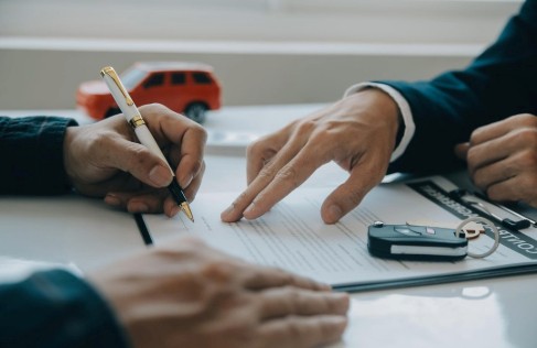 Stay compliant in your dealerships social media posts